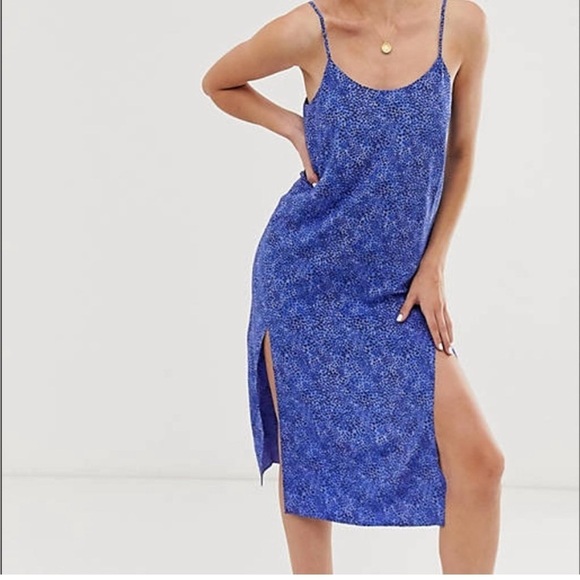 & Other Stories leopard print midi slip dress in blue, size 4 - Picture 3 of 11
